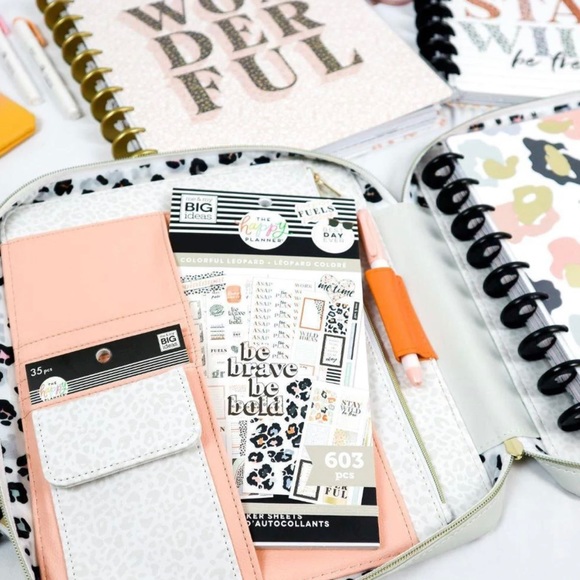 Happy planner Colorful Leopard Classic Planner Zip Folio - Picture 2 of 5